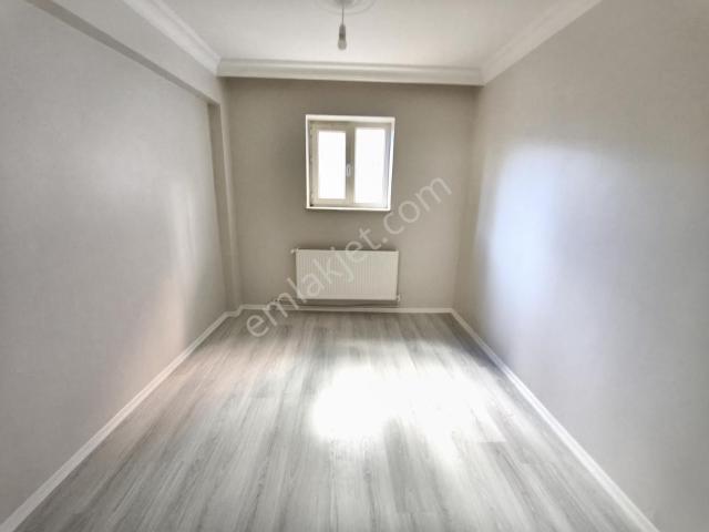 Yıldırım Mah.merkezi Konumda 75m²full Tadilatı Yapılı Bahçe Katı