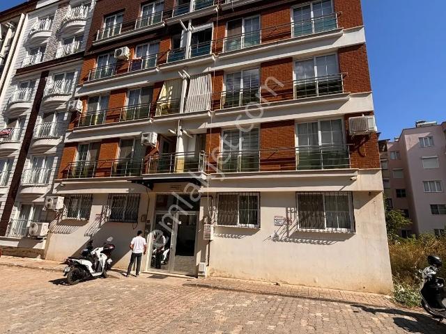 Yıldıztepe’de Merkezi Konumda Ayrı Mutfaklı Ve Doğalgazlı 2+1 Kiralık Daire