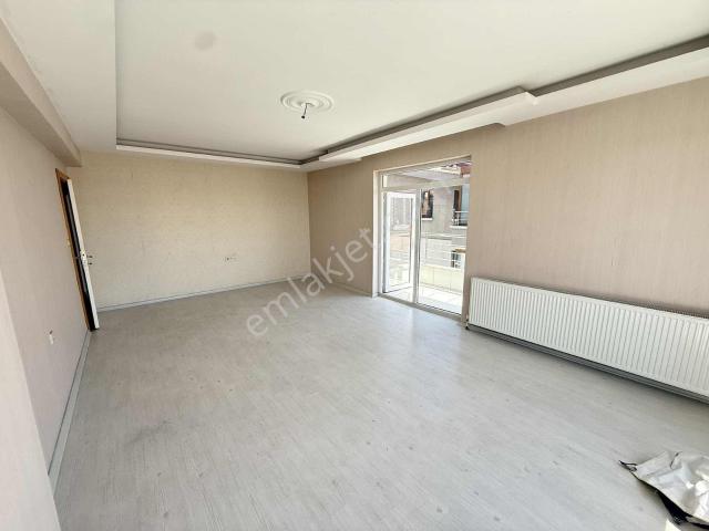 Yıldıztepe'de 3+1, Üst Kat, Güneybatı, Asansörlü,manzaralı Daire