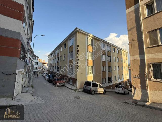 Yıldıztepe'de Asansörlü 6 Yıllık B d Cepheli Kat Mülkiyetli 3+1
