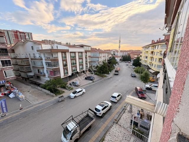 Yıldıztepe'de, Çok Geniş, Yapılı, 2. Kat, Ana Cadde Üstü Daire!