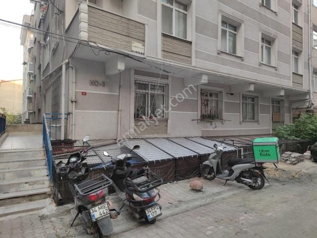 Yıldız Dan Necipfazıl Lisesi Yakını Kaçaksız Kredisiz 2+1 Y giriş Daire