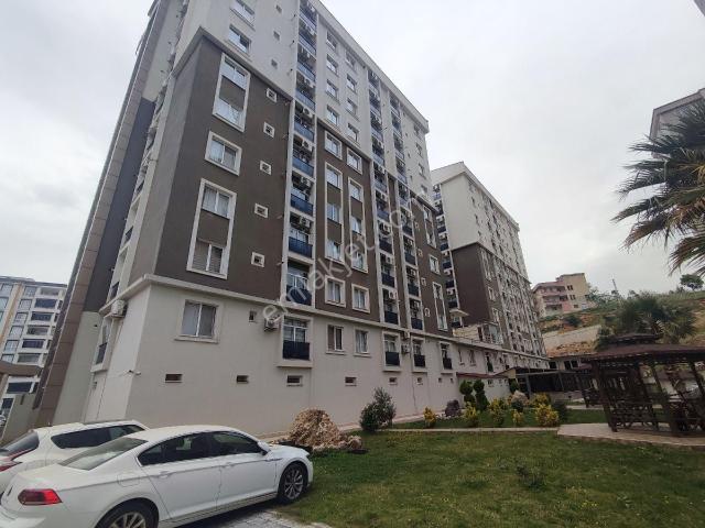 Yıldız Emlaktan Acil Satılık 1+0 Eşyalı Daire