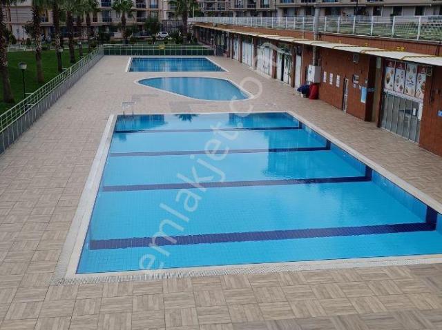 Yıldız Emlak'tan Lüx Site Petkim Parkta 3+1 130m² Satılık Daire
