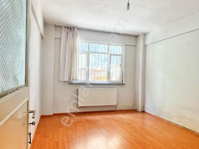 Yıldızlar Grup İstasyon Polis Amirliği Yanı Kiralık 2+1 Kiralık