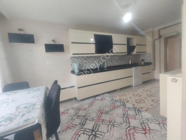 Yılmaz Gayrımenkulden 4+1 Ön Cephe Emsalı 180 M2