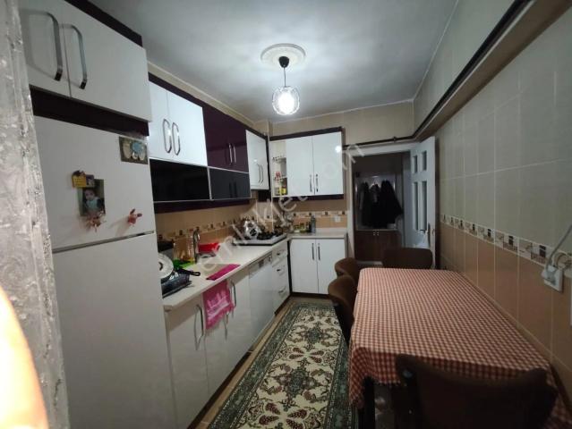 Yılmaz Gayrımenkulden Satılık 3+1 Masrafsız Yaşarkemal Caddesine 1 Bina
