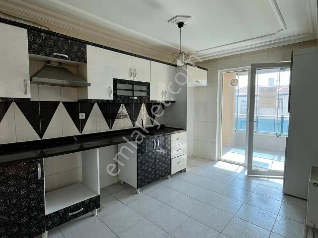 Yılmaz Gayrimenkulden Altındağ Beşikkaya Mah. 3+1 Asansörlü Ara Katta Kupon Kiralık Daire
