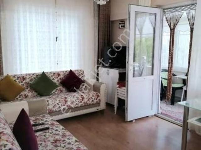 Yılmaz Gayrimenkulden İğne Adada 2+1 75 M2 2.kat Balkonlu Arakat