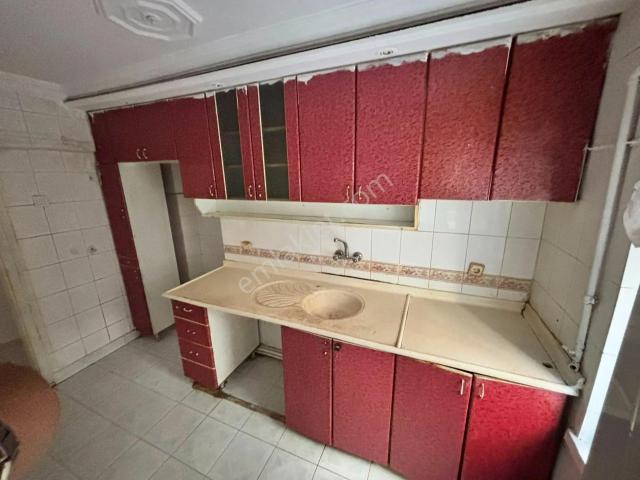 Yılmaz Gayrimenkul'den Maraşal Çakmak Mahallesinde 2+1 Kiralık Daire 16.000 ₺