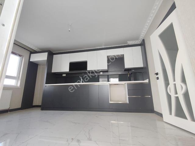 Yılmaz Gayrimenkulden Sıfır 150 M2 Geniş 3+1 Emsalli Satılık Daire