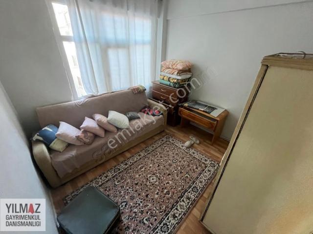 Yılmazdan Köşk Caddesinde 2+1 95 M2 Ara Kat