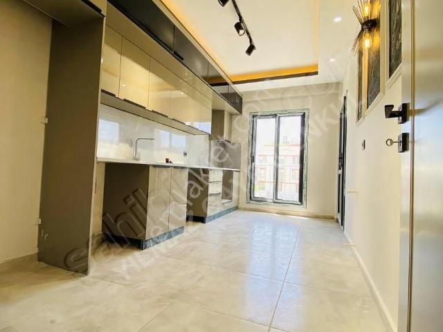 Yılmazdan İncirlik Kemalpaşada Satılık 3+1 K.mtfk Ultra Luxdaire