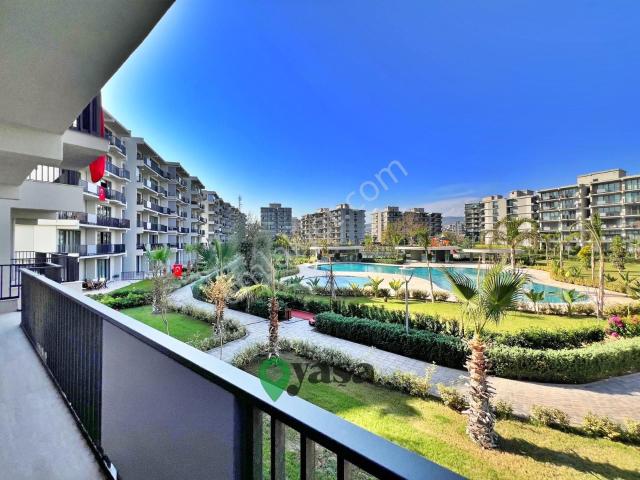 Yaşa Gyd Mb Verde'de 3 Cepheli Büyük Tip Havuzbaşı Sıfır Daire