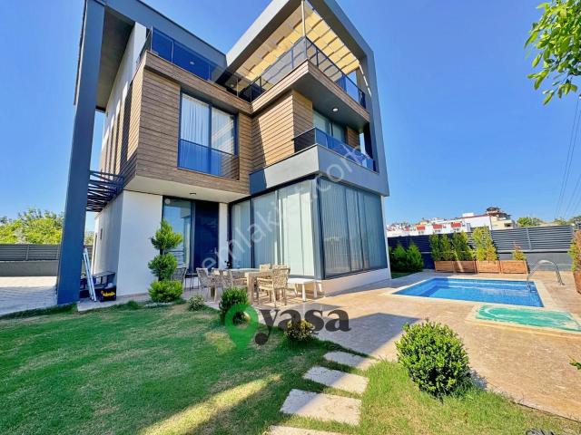 Yaşa Gyd Mezitli Çankaya Deniz Ve Doğa Manzaralı Satılık Villa