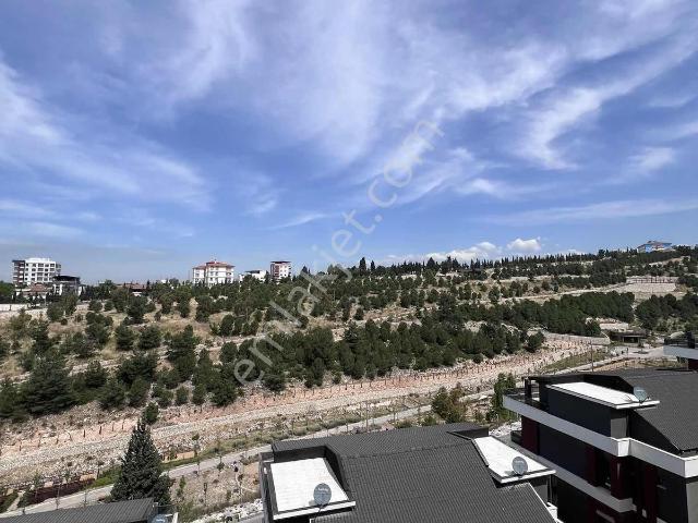 Yaşam Vadisi Sit. Havuz Cepheli Teraslı 1+1 Kiralık