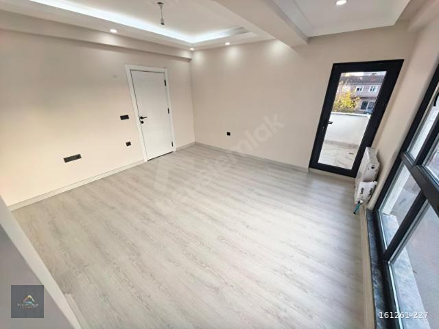 YAŞAM'DAN TRABZON CADDESİ'NE YAKIN GENİŞ 5+1 ÜST DUBLEKS