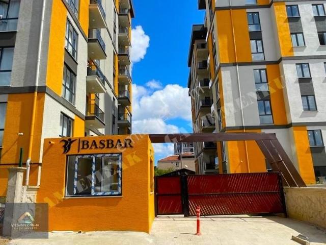 Yaşam'dan Aydos Şehrazat Sitesinde Ara Kat 3+1 Satılık Daire