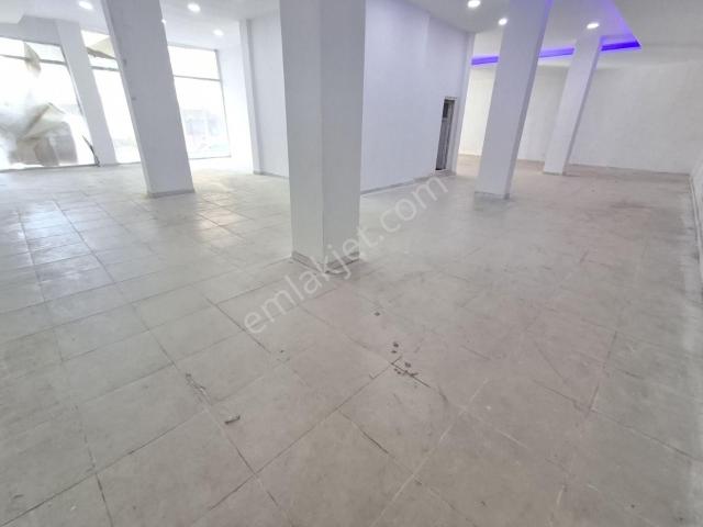 !yaşam'dan! Her İşe Uygun Giriş Dükkan 200m² Yüksek Tavan