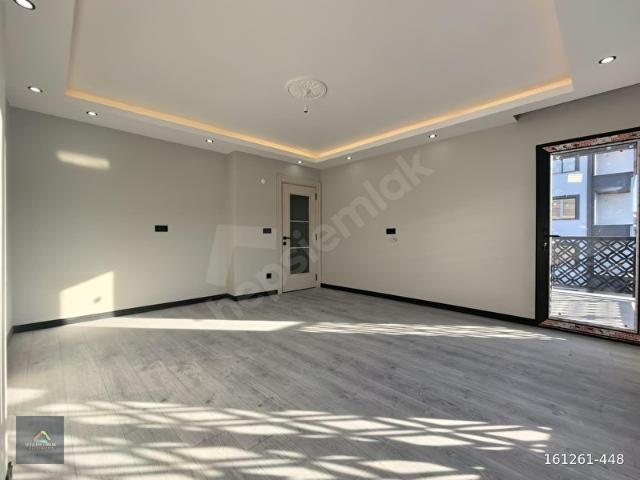YAŞAM'DAN NECİP FAZILDA CADDEYE YAKIN SATILIK 3+1 DUBLEKS