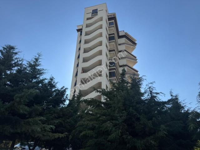 Yaşamkent'te Tek Tapuda İki Adet 3+1 Full Yapılı Bağımsız Daire!