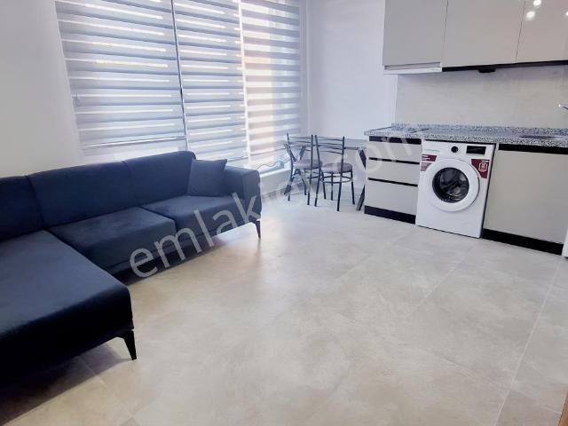 Yaşamkent Cadde Üzeri 1+1 Sıfır Eşyalı Her Şey Dahil Geniş Daire
