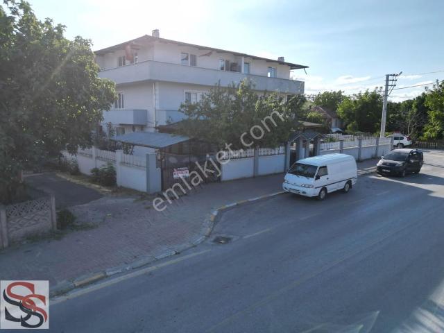 Yağcılarda Merkezi Konumda 240m² 4+1 Müstakil Girişli Tripleks