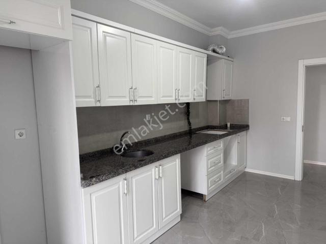 Yağmur Emlak'tan Harika Konum 3+1 Lüks Kiralık Daire