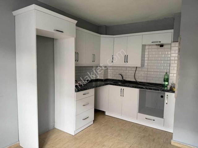 Yağmur Emlak'tan Tekkeköyde Çok Merkezi Konum 2+1 Kiralık Daire