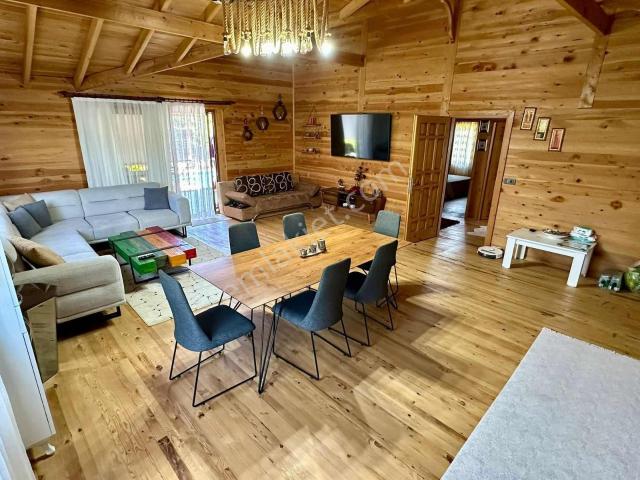 Yanıklarda 650 M2 Bahçe İçinde 2+1 Havuzlu Müstakil Villa