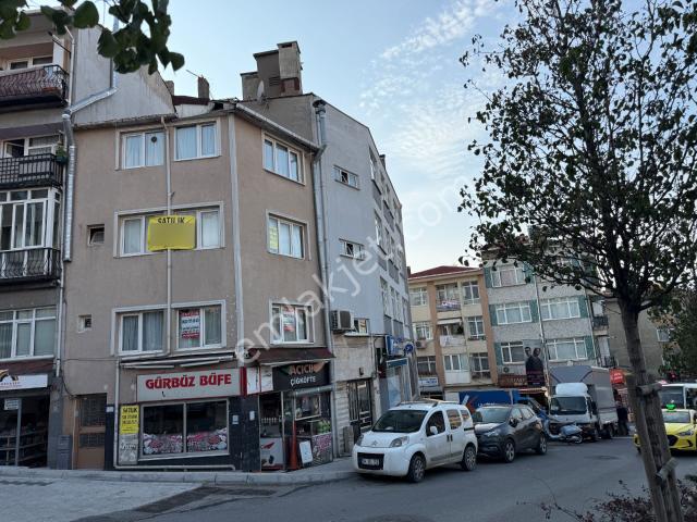 Yankıdan Fahri Atabey Cad.de 4 Katlı160m2 Dükkanlı Satılık Bina