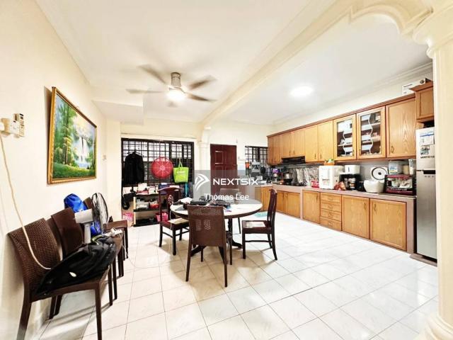要找市中心+关卡旁的投资自住单位？来看这间 R&F Princess Cove Phase 1 的单位吧！就在 JB Town CIQ 旁边，走路就能过关新加坡，真的超级方便