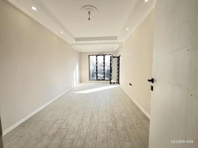 YAHYA KEMALDE 2+1 YERDEN ISITMALI ULTRA LÜKS DAİRE