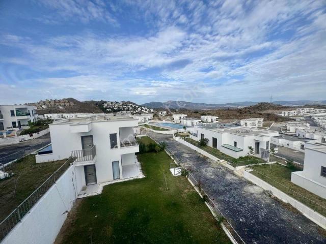 Yahşi Bodrum Deniz Manzaralı Köşe Sıfır Bahçekatı Yıllık