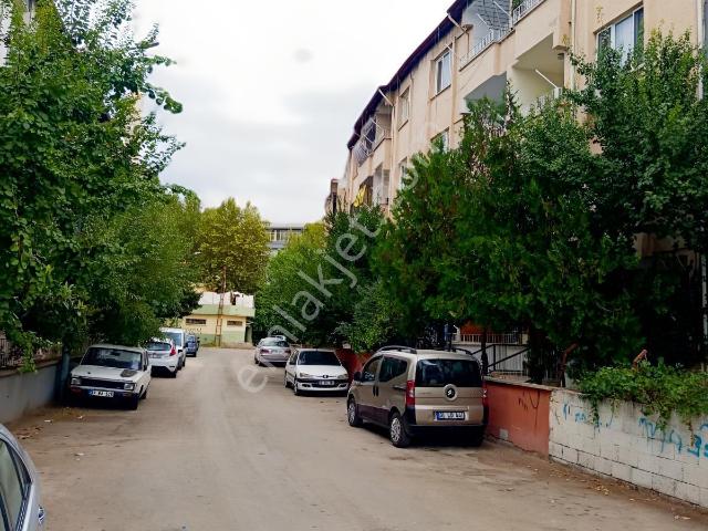 Yakup Göymenden Reno Servisi Arkasında 2+1 Doğalgazlı Daire