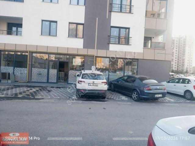Yakut Mahallesi'nde Satılık 180m² Dükkan