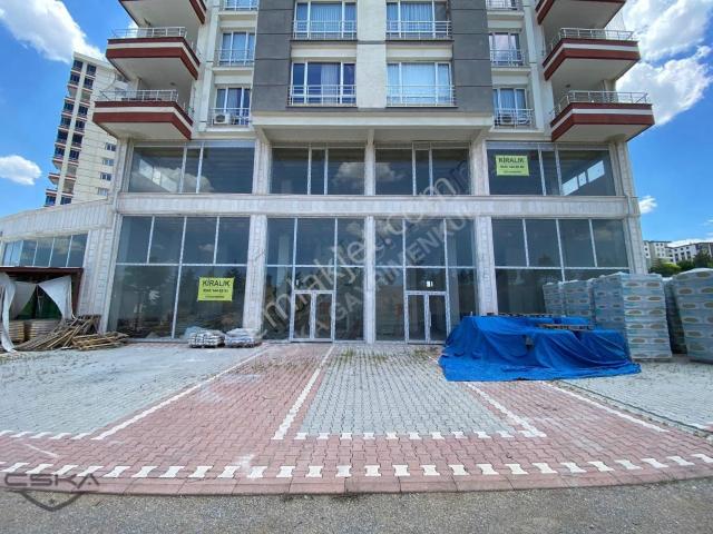 Yakınca Beyazkent Altı Ana Cadde Üzeri Kiralık 600 M² Dükkan