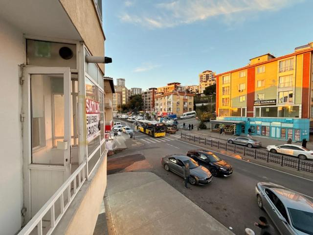 Yakacık Çarşı'da 60 Metre² Arsalı Muhteşem İçi Yapılı 3 + 1 Daire