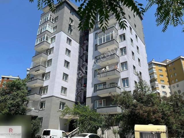 Yakacık Uğur Mumcu'da Ferah Adalar Manzaralı 3 + 1