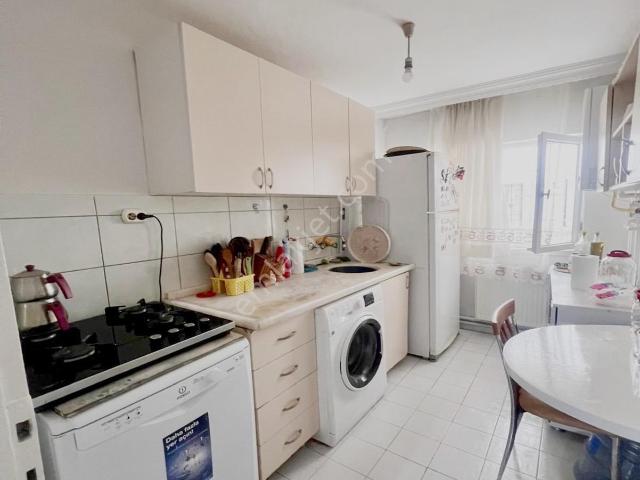 Yakacıkta Temiz Bakımlı Eşyalı Kiralık 3+1