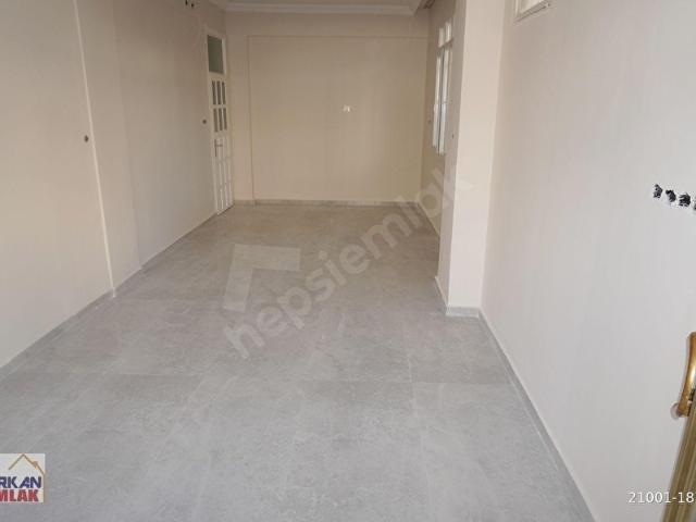 YAKAKENTTE KİRALIK DÜKKAN CADDE ÜZERİ DÜKKAN 25 M2 ÇİĞLİSERKAN