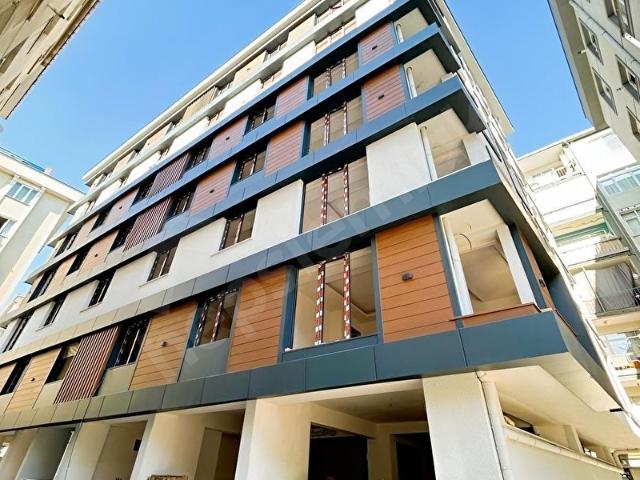 YAKINDA TESLİM 3+1 YERDEN ISITMALI DAİRE METRO METROBÜS DİBİ