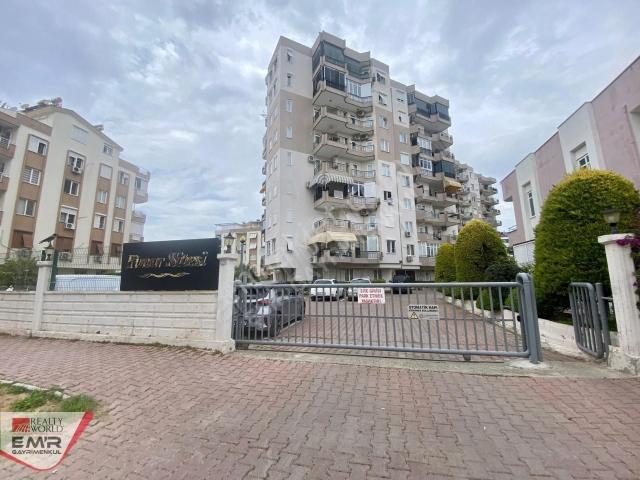 Yalı Caddesi Pınar Sitesi'nde 3+1 Satılık Daire