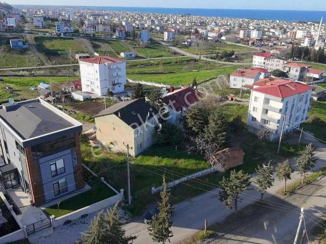 Yalı Gayrimenkul|çatalçam'da Caddeye Cephe Müstakil Ev Ve Arsası