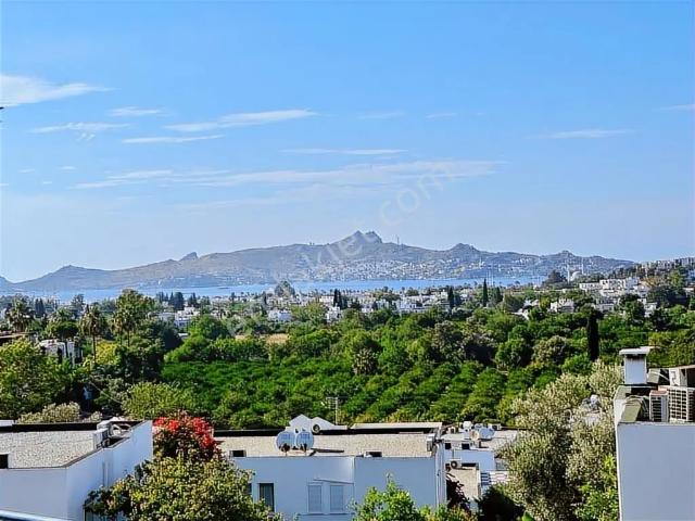 Yalıkavak Marina Yakını Deniz Manzaralı 2+1 Satılık Daire