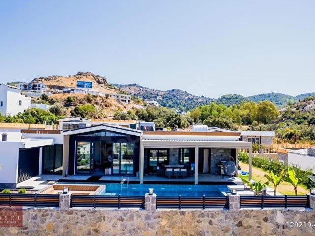 Yalıkavak Site İçi Özel Havuzlu Satılık Lüks 5+1 Müstakil Villa