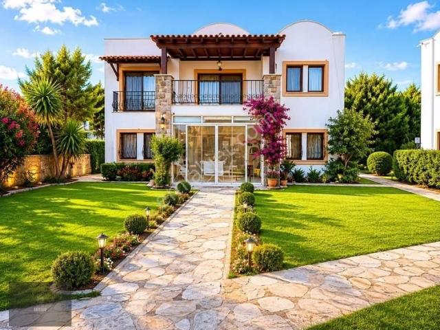 Yalıkavak Vineyard Sitesi'nde Ortak Havuzlu, Eşyalı 2+1 Daire