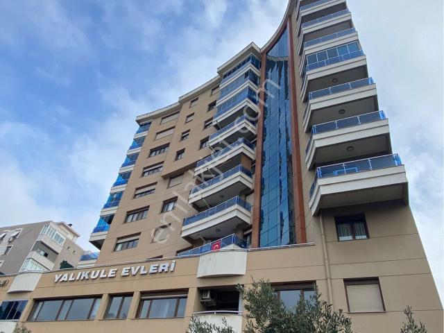 Yalı Kule Evleri Site İçerisinde Otoparklı 3+1 120m2 Arakat Bakımlı Temiz Daire