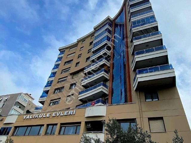 Yalı Kule Evleri Site İçinde 3+1 120m2 Ara Kat Asansör Otoparklı