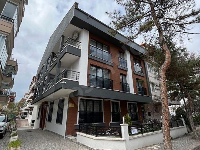 YALÇINKAYADAN GAZİ MAHALLESİ AYSU SOKATA 1+1 AMERİKAN MUTFAKLI BEYAZ EŞYALI SIFIR DAİRE